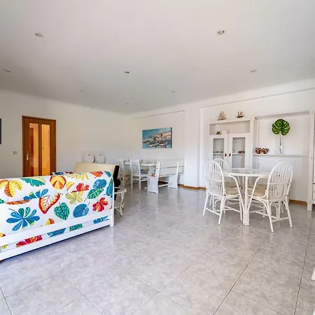 Coutinho - Apartamento Com Pisicina, Junto A Praia Appartamento
